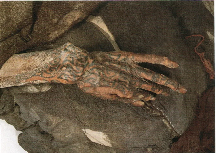 The Hand of the “Beauty of Lolan” B.C. 2000